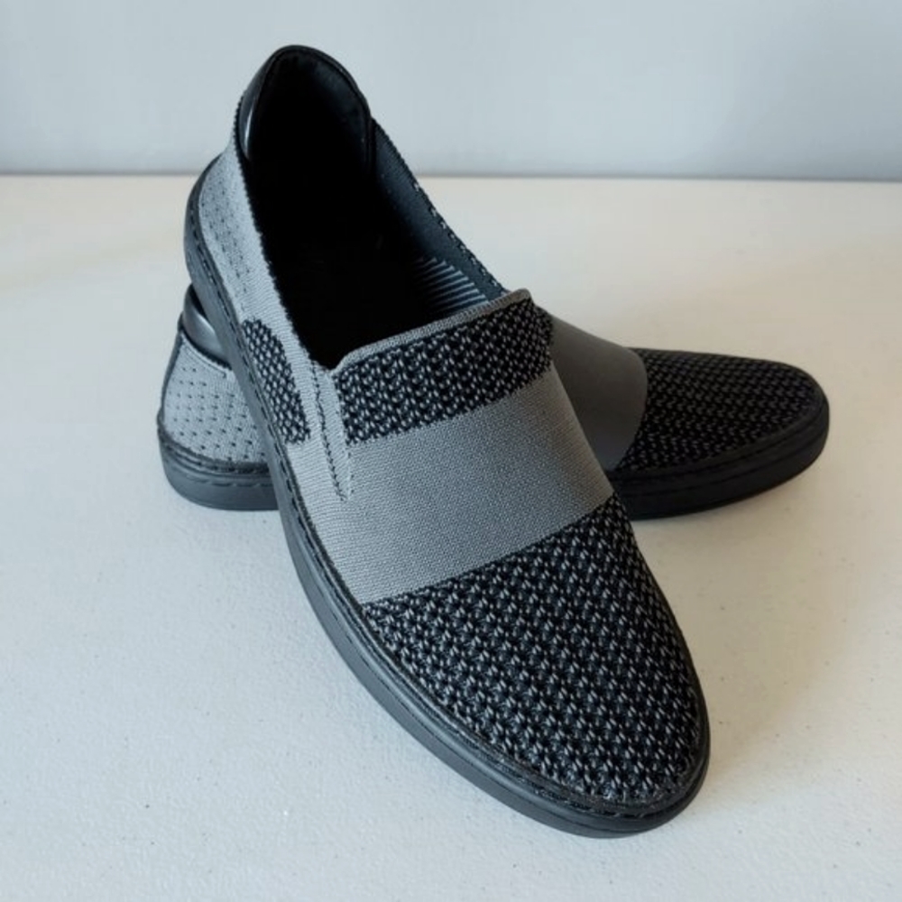 UGG Sneaker "NEW" - Picture 1 of 14